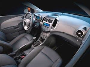 Chevrolet-Sonic-Sedan-interior-300x225