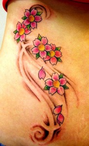 tatuagens-femininas-nas-costas-delicadas-dicas-183x300