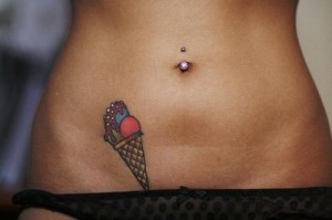 tatuagens-femininas-na-virilha-300x199