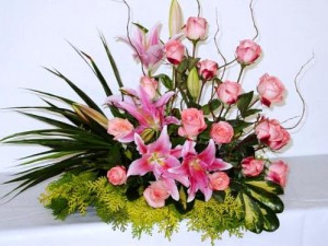 como-fazer-decoracao-com-flores-naturais-300x225